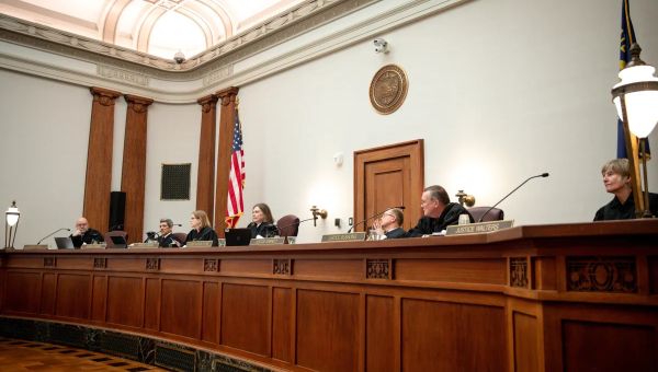 Oregon Supreme Court rules GOP legislators who walked out of session are disqualified