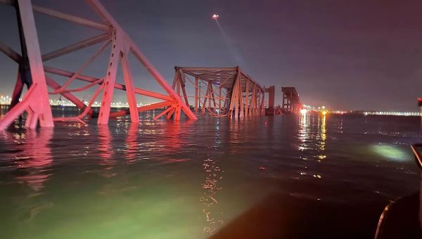 Maryland governor says ‘heroes’ stopped cars from crossing bridge after ship’s mayday call