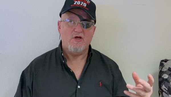 Extremist Oath Keepers founder Stewart Rhodes visits Capitol Hill after Trump clemency