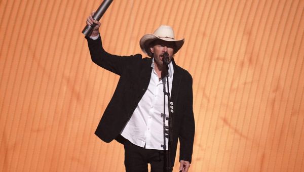 Watch Toby Keith’s last performance at the Grand Ole Opry in Nashville