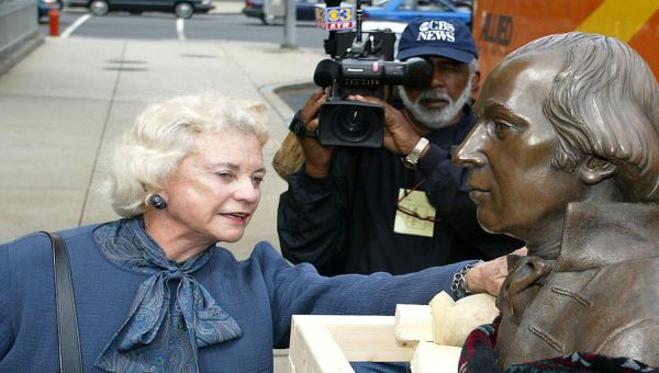 Sandra Day O’Connor upset the left and right, but remained the adult in the middle