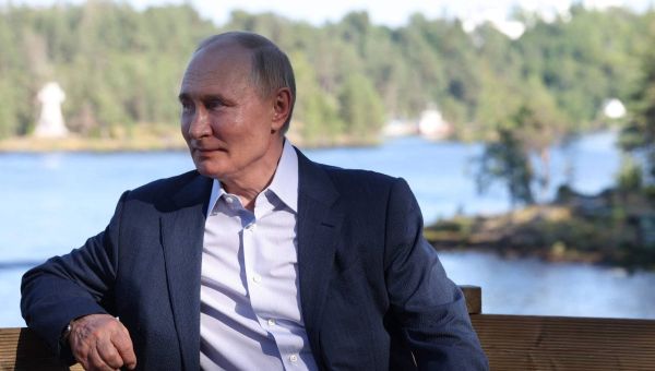 Putin Warns the US over Missiles in Germany