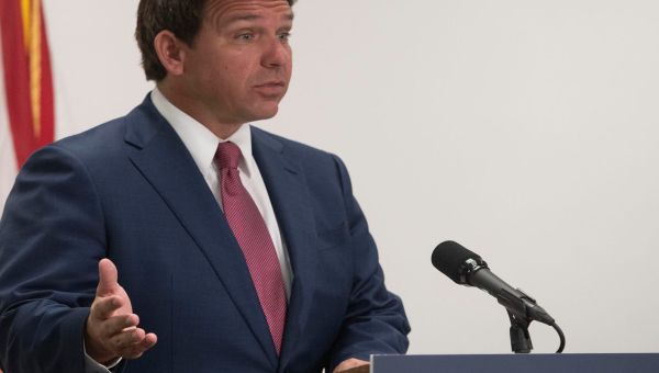 Gov. DeSantis signs bill requiring teaching of history of communism in Florida schools