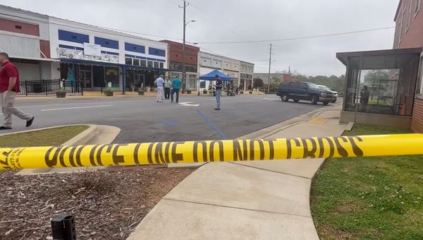 4 dead, 28 injured in Alabama birthday party shooting