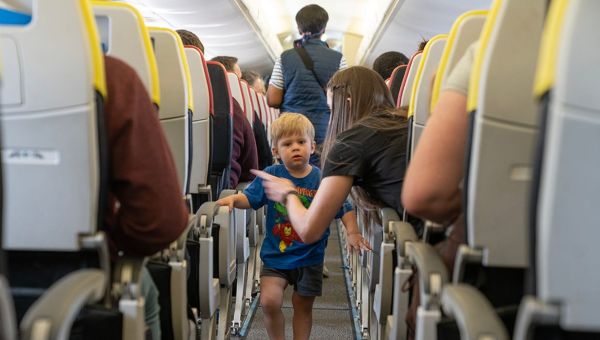 Free family seating would be a requirement for airlines under new proposed rule