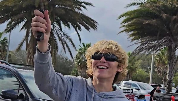 Machete-waving Trump supporter arrested outside Florida early voting site