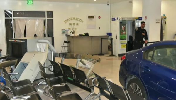 Moment SF man is shot by police after crashing into Chinese consulate