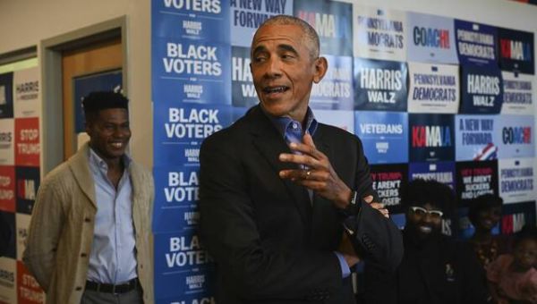 Obama has message for Black men as he stops in Pittsburgh before Harris rally