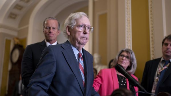 Doc clears Mitch McConnell after scary ‘freeze’ moment