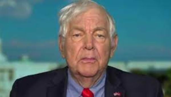 Ex-education secretary: ‘Harvard president should be there on merit’