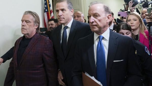 Hunter Biden’s bong-smoking lawyer Kevin Morris with him at hearing