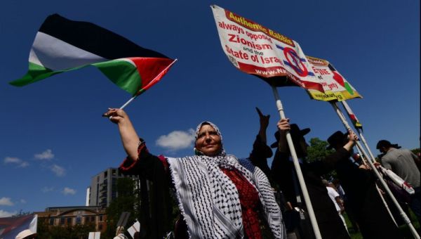 Chicago DNC protesters breach security fence near where Bidens set to appear