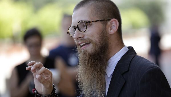 Priest entering execution chamber fears death if nitrogen escapes mask