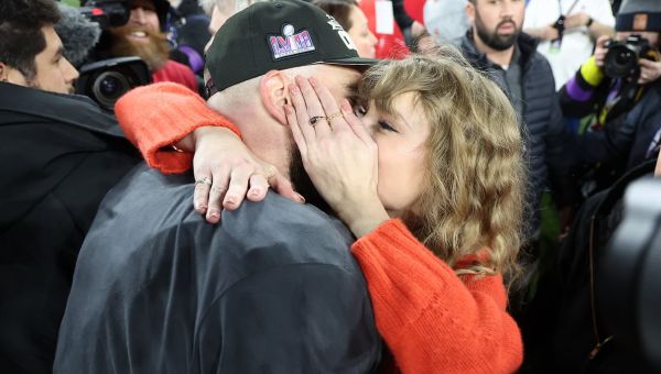 Travis Kelce says he had been dating Taylor Swift before Chief-Bears