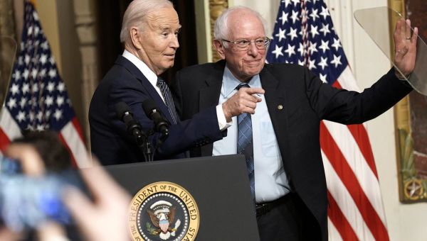 Biden tells asthma sufferers to ‘get on Air Force One’ for discounts