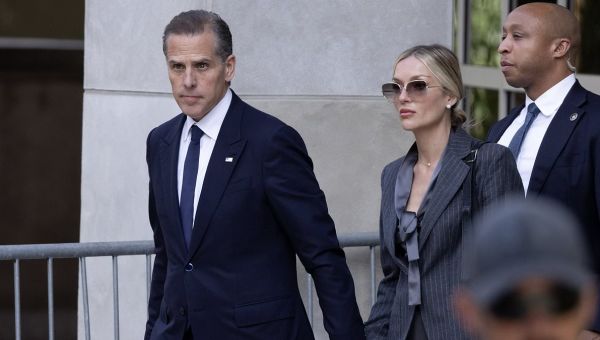 Hunter Biden trial live: Opening statements begin in gun case