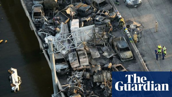 Crews clear 158 wrecked vehicles after ‘superfog’ near New Orleans causes crashes