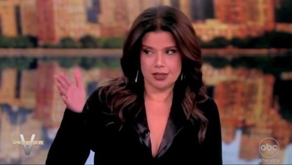 Ana Navarro says Democrats need to ‘stop clutching your pearls’ over Biden poll numbers