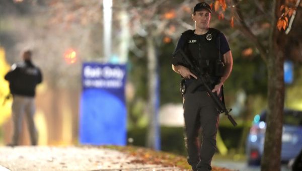 Maine shooting updates: Manhunt is underway for Lewiston gunman
