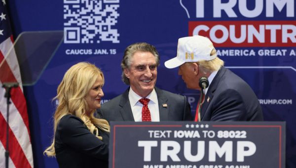 North Dakota Gov. Doug Burgum, once running for president, endorses Trump in Iowa on eve of caucuses