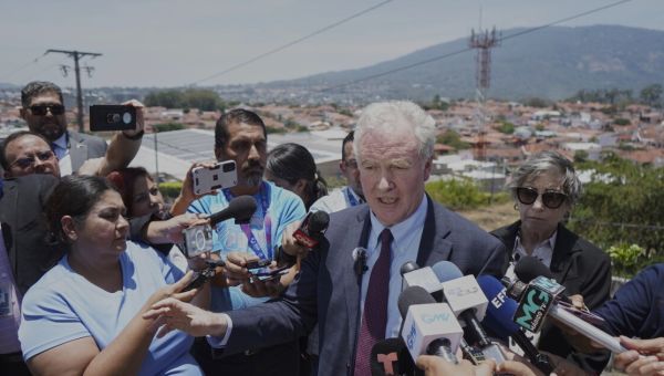 A Maryland senator visits his wrongfully deported constituent in El Salvador