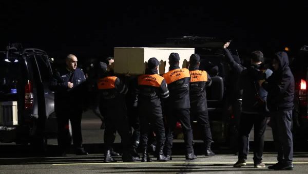 Azerbaijan Pays Tribute to Pilots, Passengers who Perished in Air Crash