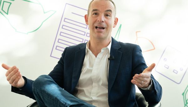 Martin Lewis reveals tips students should know about university fees
