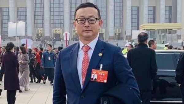 How Yang Tengbo wormed his way to the very top of British society