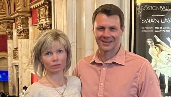 Bodies of married Russian figure skaters on Washington DC plane found