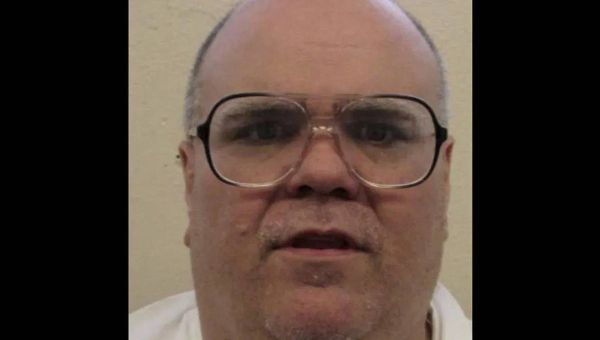 Alan Miller becomes the second death row inmate executed by nitrogen hypoxia in the US