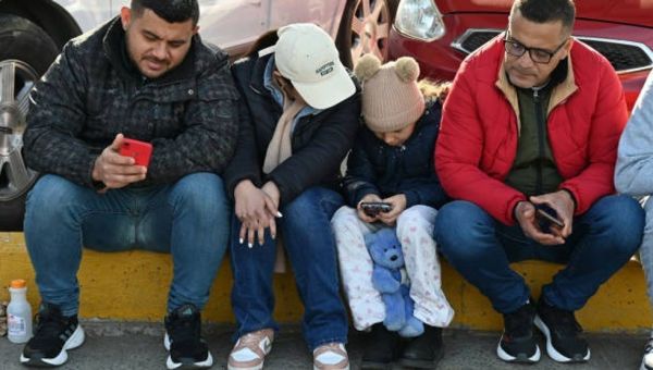 Trump plans to fine migrants $998 daily for deportation non-compliance