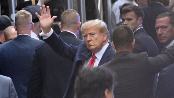 Trump indictment live updates: Trump surrenders at Manhattan DA’s Office, arraignment to follow