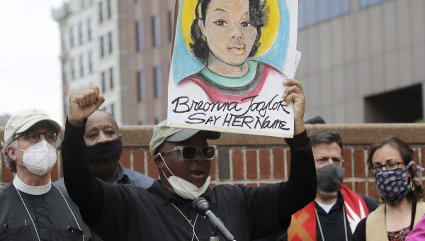 Fired Louisville PD Officer Who Killed Breonna Taylor Has a New Job in Law Enforcement [VIDEO] – The Truth About Guns