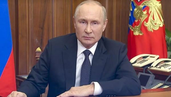 Russia suspends nuclear arms treaty