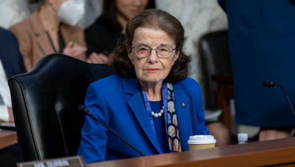 Sen. Feinstein briefly hospitalized after fall at California home