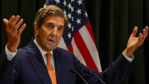 Xi Jinping Holds Climate Summit as John Kerry Visits China – Without Meeting with Him