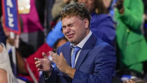 Gus Walz wins over social media with emotion for father