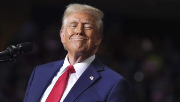 Trump selling $11,000 signed MAGA guitars