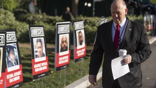 Border czar Tom Homan says citizenship of kids doesn't make parents 'immune' from U.S. law
