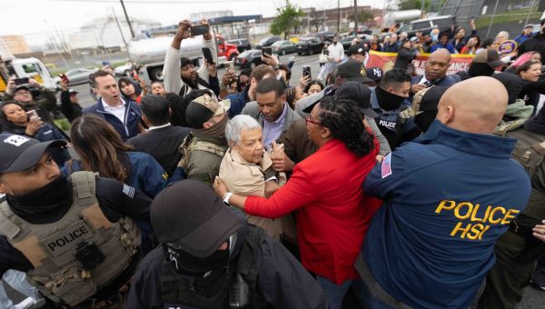 'It's absurd.' Politicians protest arrest of N.J. mayor arrested outside immigrant detention center