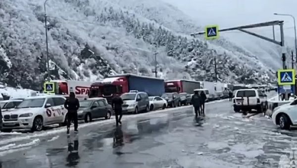 Russia Tightens Border Controls for Armenian Trucks