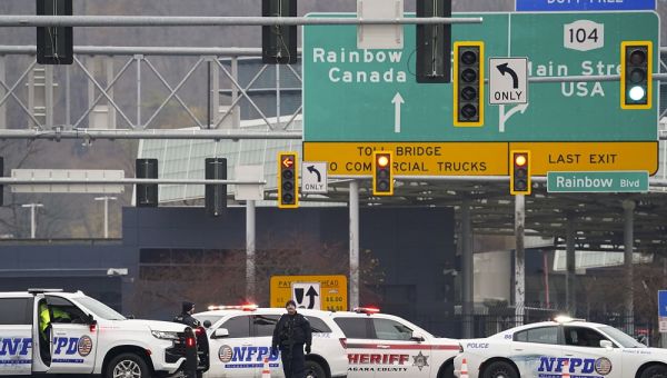 Border crossing near Niagara closed after vehicle explosion on New York-Canada bridge