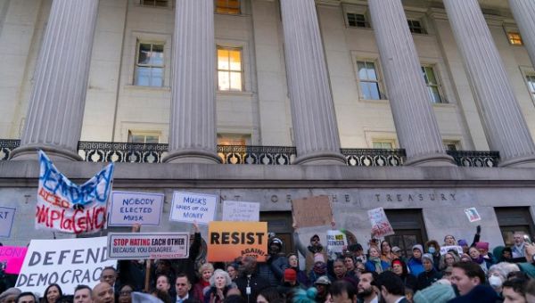 Trump layoff plan gets reprieve