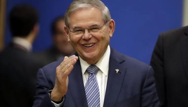 Sen. Bob Menendez 'severely admonished' by ethics committee