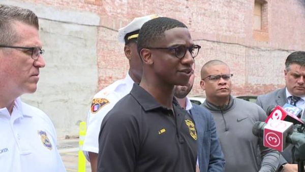 9 injured in Cleveland shooting, suspect remains at large: police