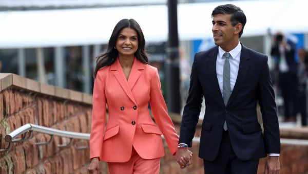 UK’s Sunak introduced by ‘best friend’ Akshata before major speech