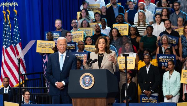 Biden, Harris talk drug savings, but mostly praise each other in Maryland appearance - Maryland Matters
