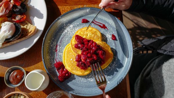 Cops: Elderly D.C. man fatally stabs wife, 81, over pancakes