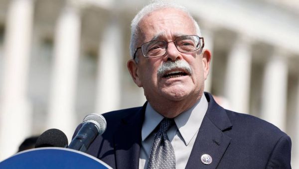 Congressman's staffers attacked by baseball bat-wielding man
