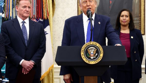 Trump Announces 2027 NFL Draft Will Be Held on D.C. Mall